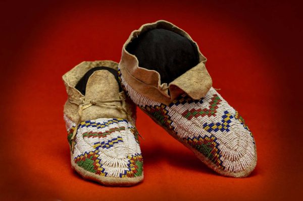 CHEYENNE MOCCASINS