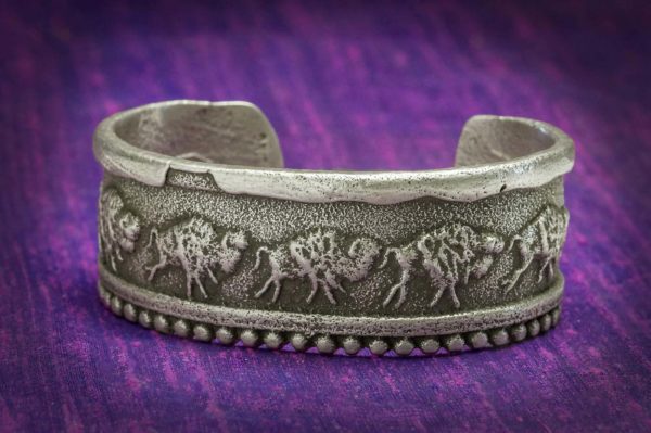 BUFFALO CUFF