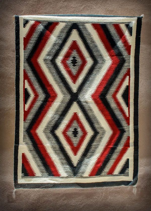 NAVAJO RUG: GANADO EYE DAZZLER