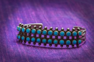 ZUNI PETI-POINT CUFF