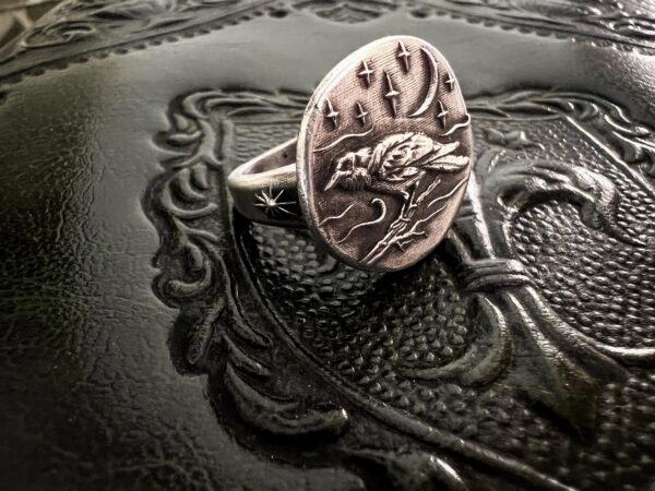 The Night Raven Ring