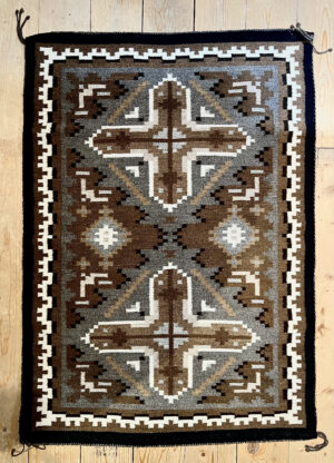 TWO GREY HILLS MASTER WEAVING #5617