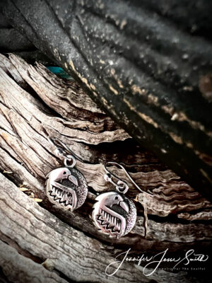 RAVEN LOOKS OVER EARRINGS