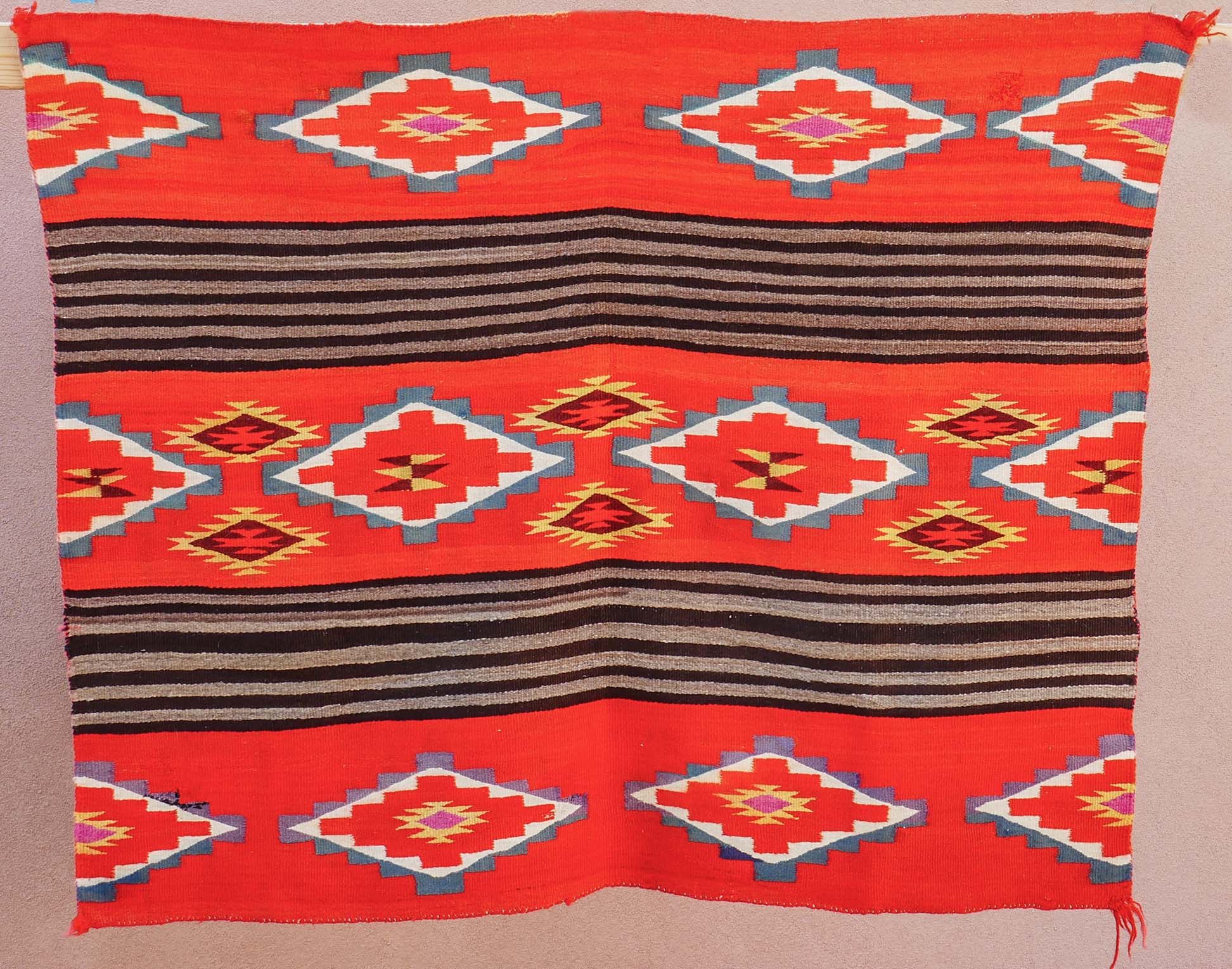 NAVAJO WOMAN'S CHIEF BLANKET - THE NAMBE TRADING POST AND THE MUSEUM OF ...